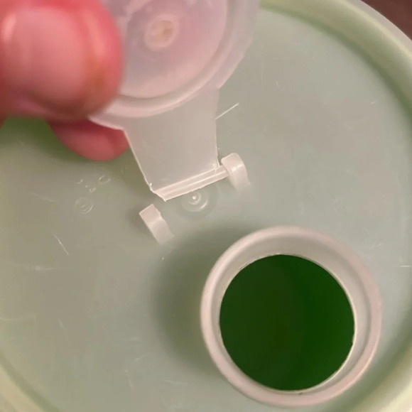 Two Pieces of Cool Ass Vintage Tupperware! Quart Pitcher  and Chip / Dip Tray - Picture 9 of 11